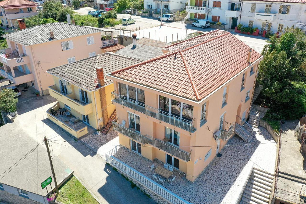 Moro Vrbnik Appartement Buitenkant foto