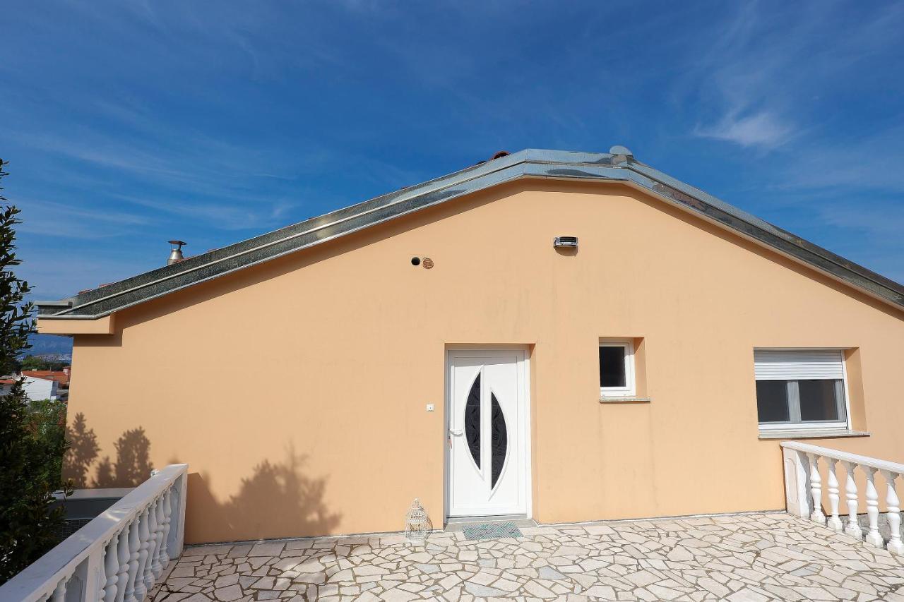 Moro Vrbnik Appartement Buitenkant foto